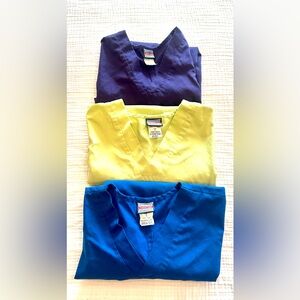 Authentic Cherokee Scrubs Workwear Shirts size Large (3)